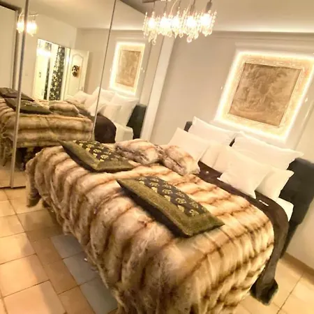 Daire Exklusive Galerie-suiten